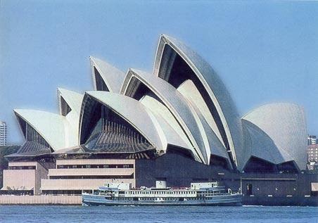 Иллюстрации 2. Оперный театр в Сиднее и метфорическое толкование формы.